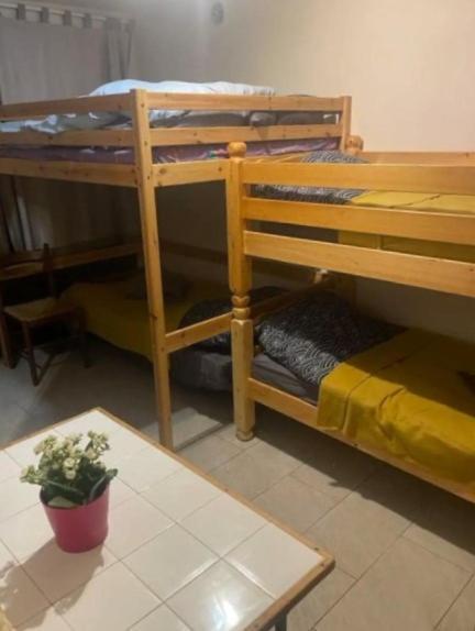 Leleka Hostel Esbly Екстер'єр фото