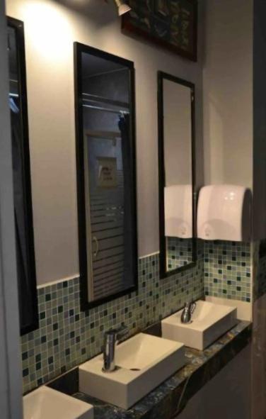 Leleka Hostel Esbly Екстер'єр фото